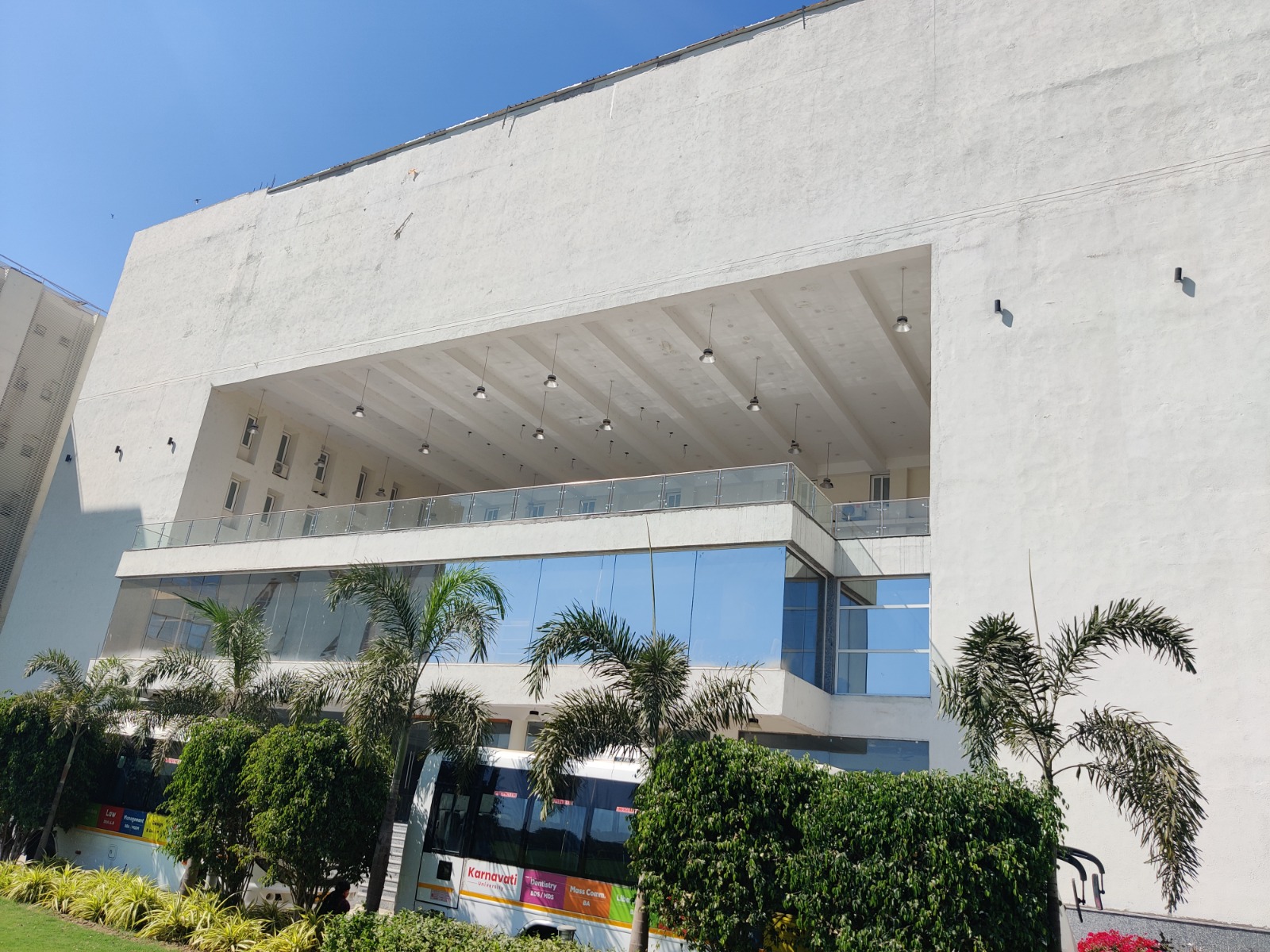 Karnavati Dental Institute Auditorium – Optimizing Space with Post-Tensioning